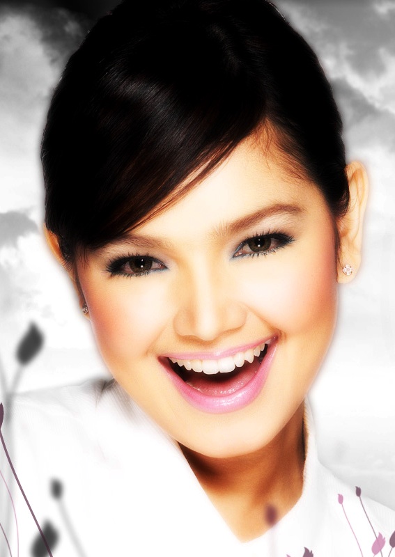 [Siti-nurhaliza.jpg]