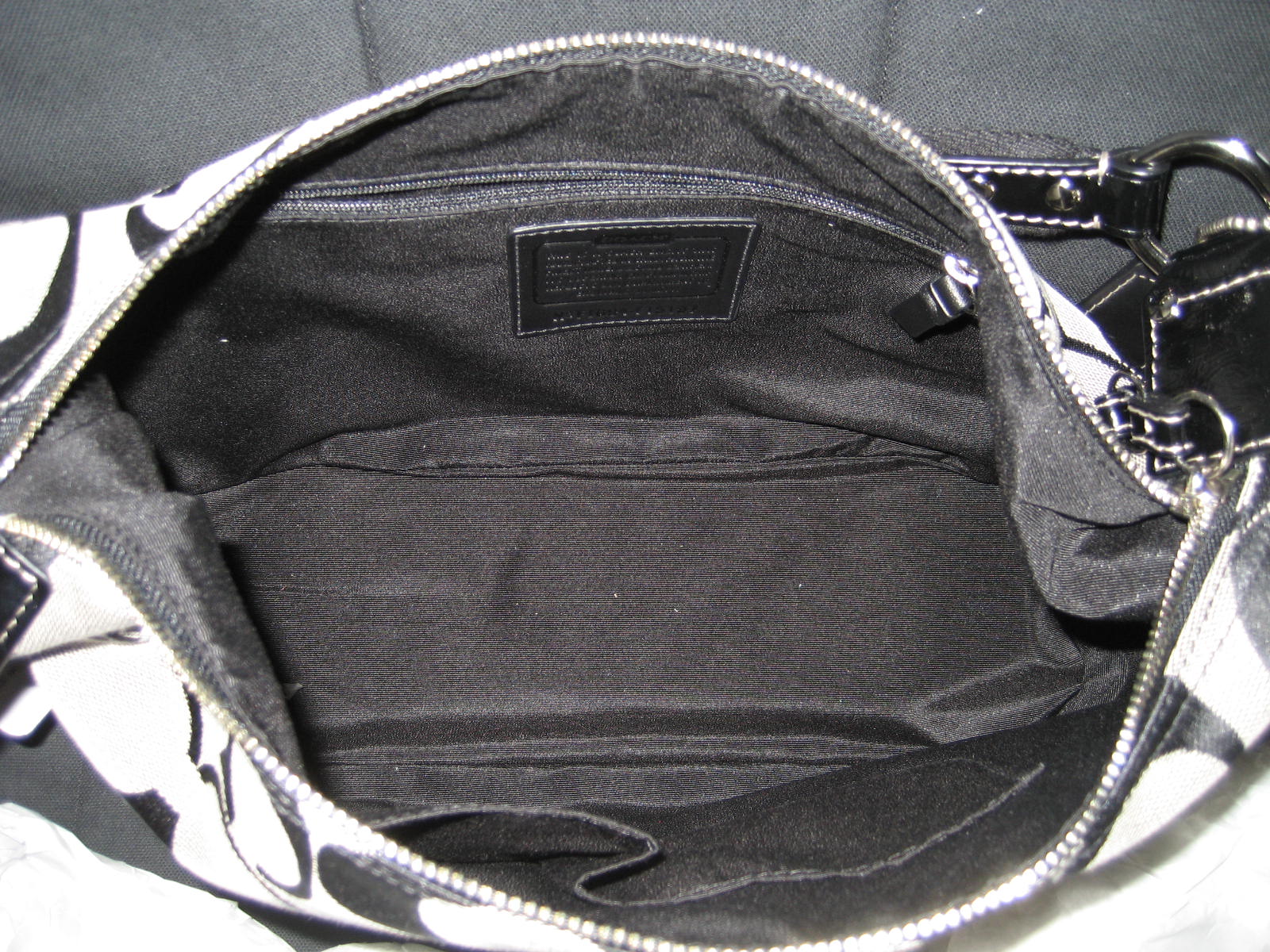 coach hobo 8-Sep