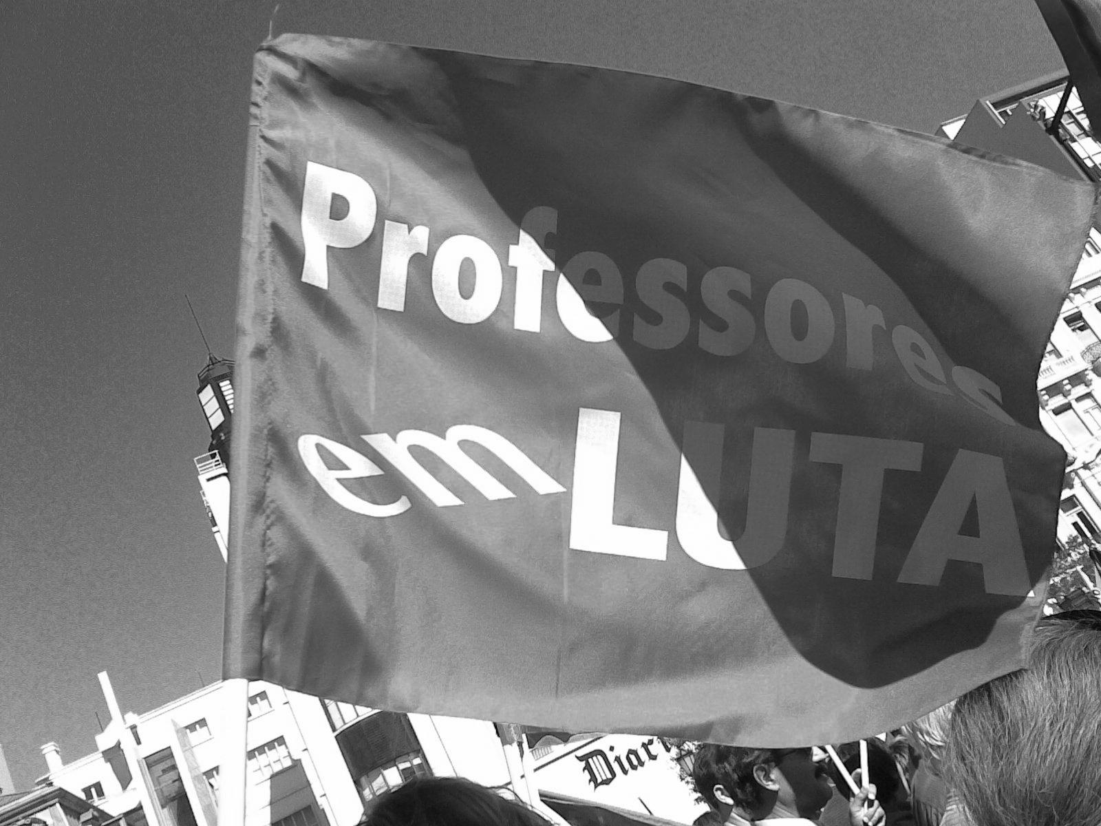 [Sem+tÃ&shy]