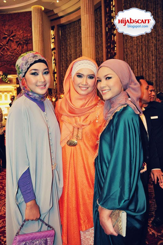 http://4.bp.blogspot.com/_0PcXuJGtJXI/TTV32Ahsc6I/AAAAAAAABxw/A1Y2jdHOnFU/s1600/Hijab%2BScarf%2B7.jpg