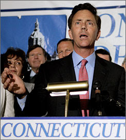 http://images.usatoday.com/news/_photos/2006/08/10/lamont-incumbents.jpg
