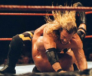 http://slam.canoe.ca/WrestlingImagesJericho/wpg_vs_austin2-03jun01-sun.jpg