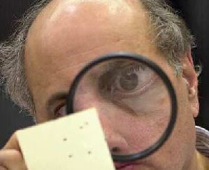 http://latimesblogs.latimes.com/photos/uncategorized/2007/05/21/fraud4_2.jpg