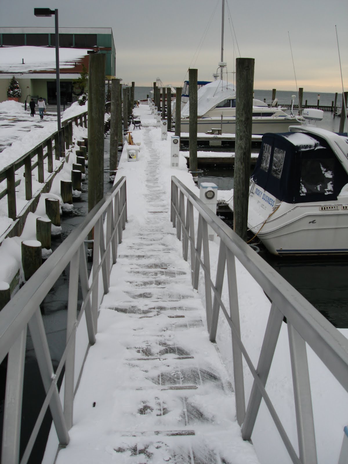 [122009+045.jpg]
