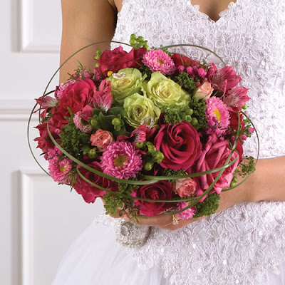 Bridal Bouquet Flowers on Wedding Flowers Kelowna