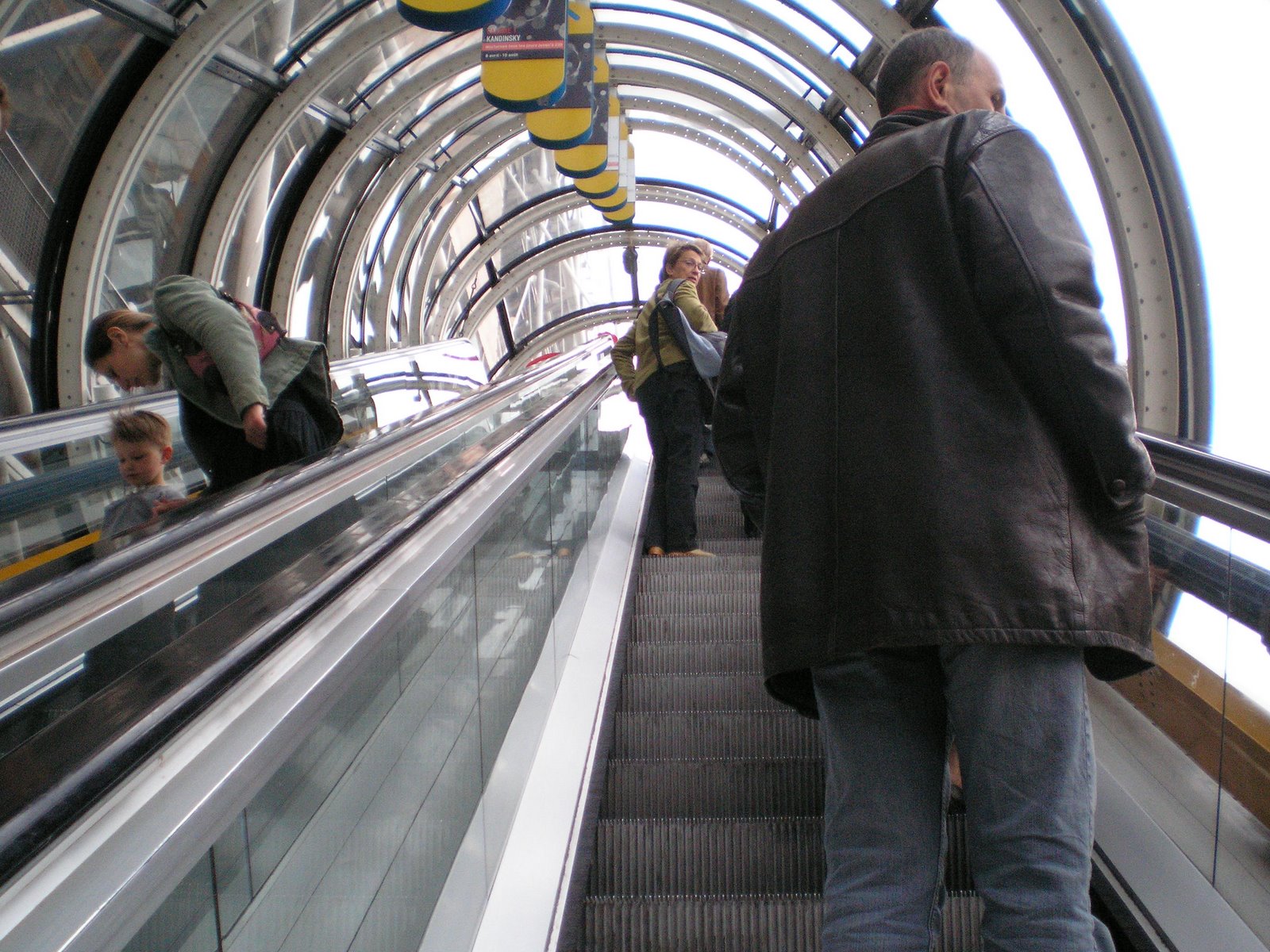 [P4270146.JPG]