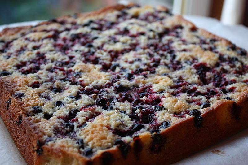 [bcurrantalmondcake.jpg]