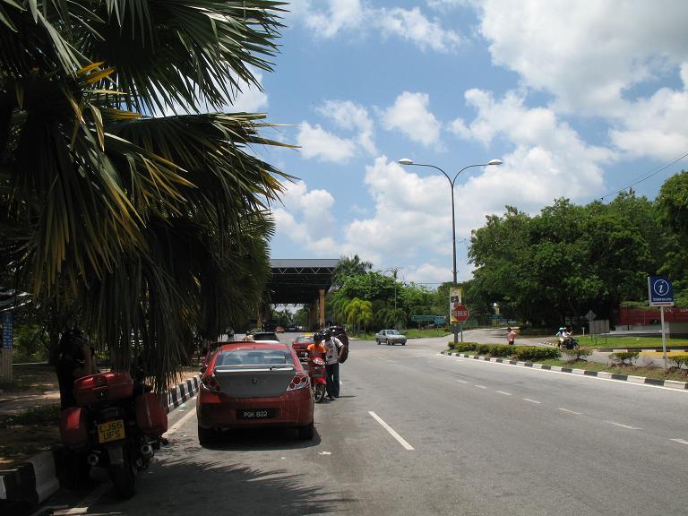 [Thai-Malay+Border.JPG]