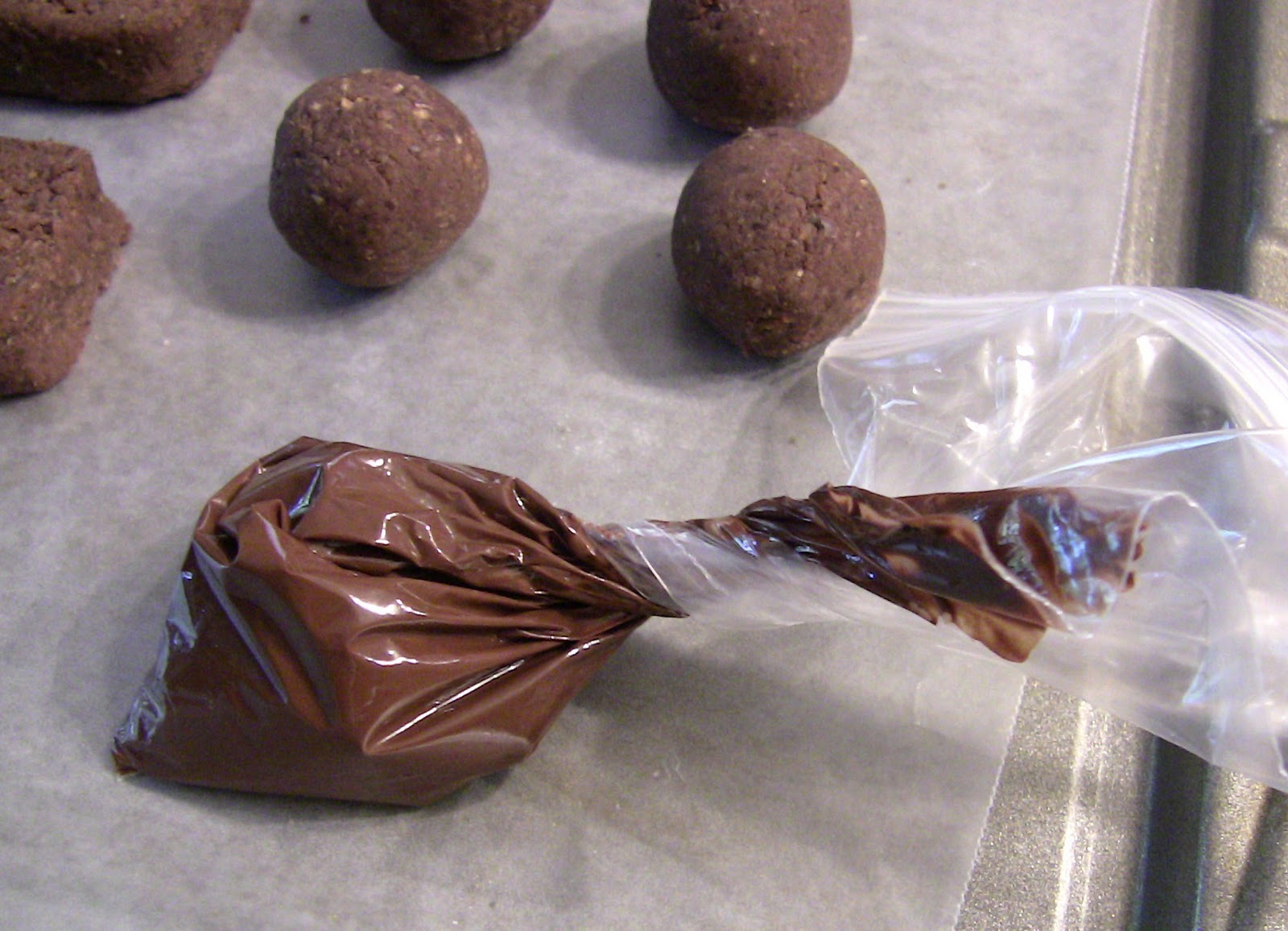 NoBake Chocolate Black Bean Protein Bars power hungry