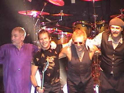 Foghat Biografia Download da discografia do foghat, baixar albums do foghat, download da discografia da banda do slow ride