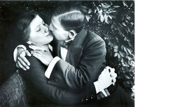 [20080209120411-andre-20kertesz-20lovers-20.jpg]
