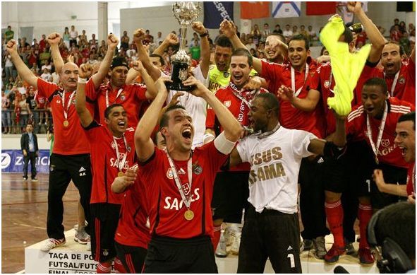 [Futsal.JPG]