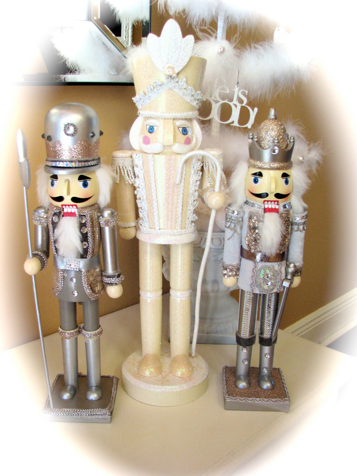 Beach Gypsies: Nutcrackers, Barns and Christmas&hellip;Oh My!