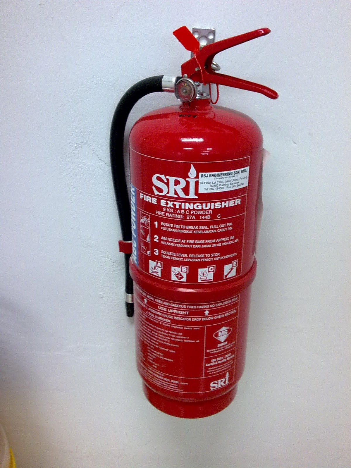 HARPACTIRINAE BIOTECHNOLOGY Safety features in the lAb