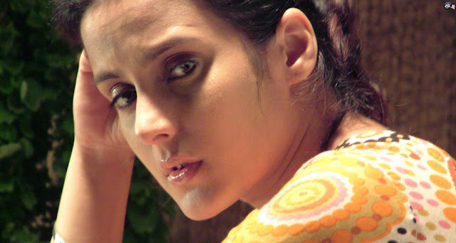 Tulip Joshi in Hostel