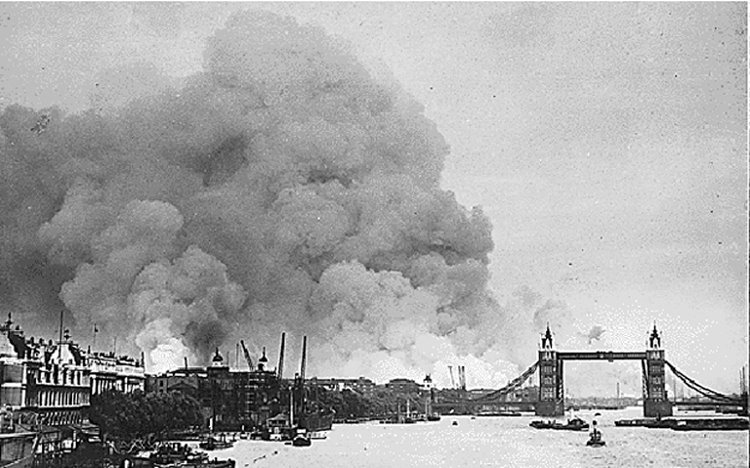 [London_Blitz_791940.jpg]