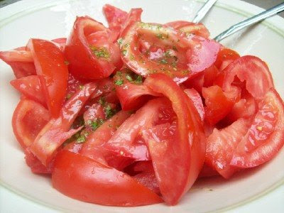 salade+tomate-estragon.jpg (400×300)