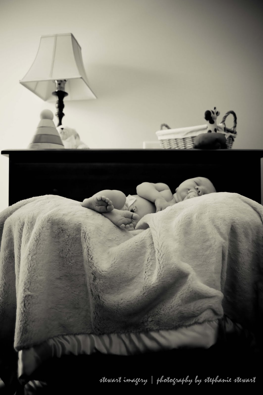 [Newborn-+Maeve-112ps.jpg]