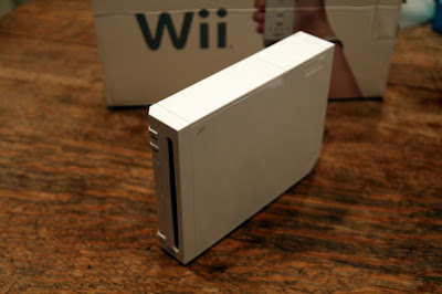 Broken Nintendo Wii Console in need of repair Broken Nintendo Wii Console in need of repair