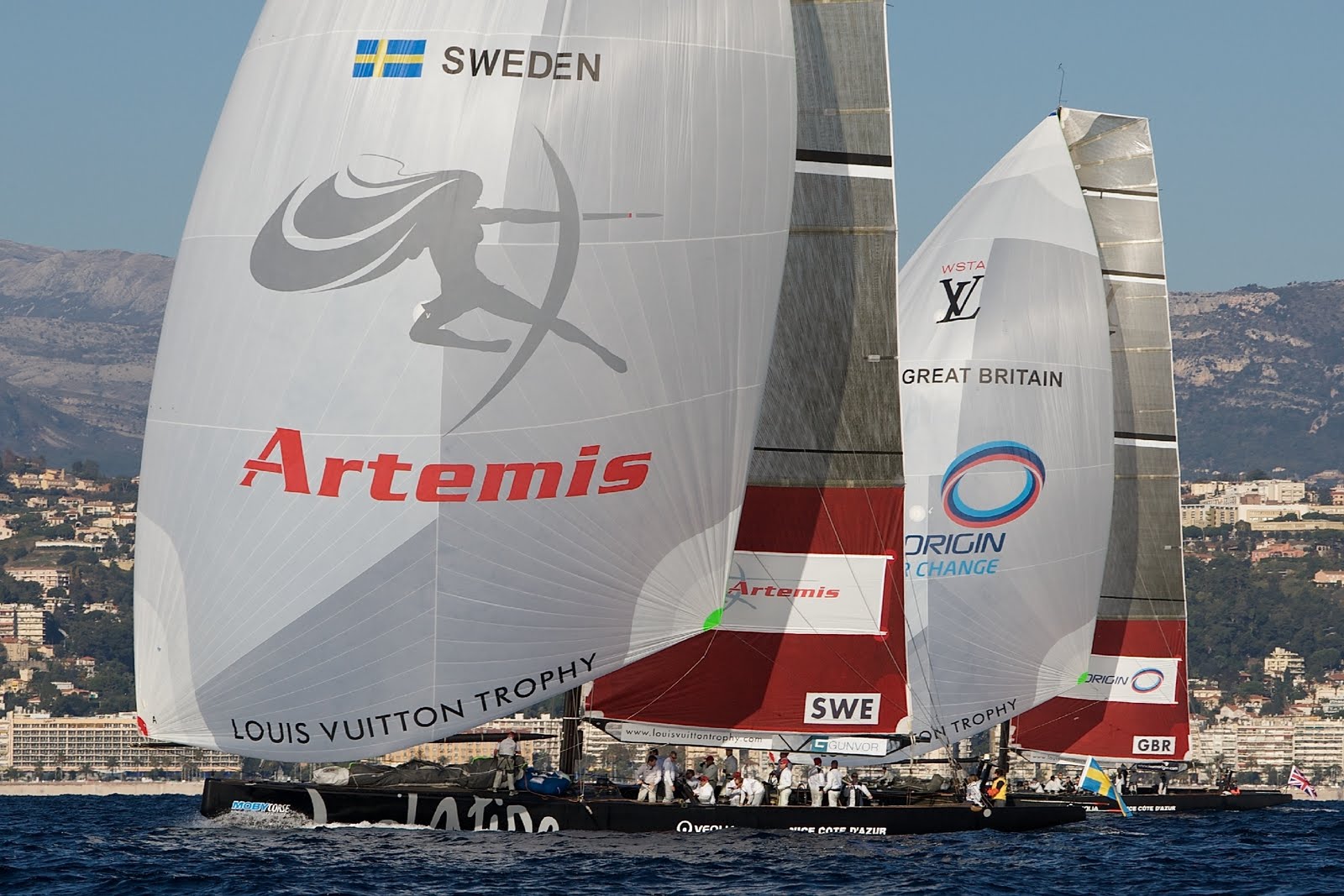 Oyster 100