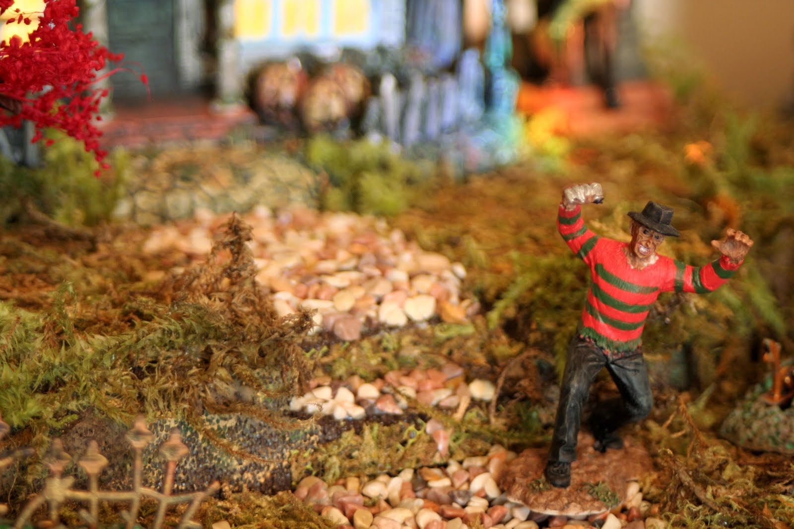 Dirt Cheap Decor! Halloween Village Platform