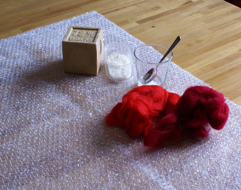 ArtMind How to make a felt brooch?