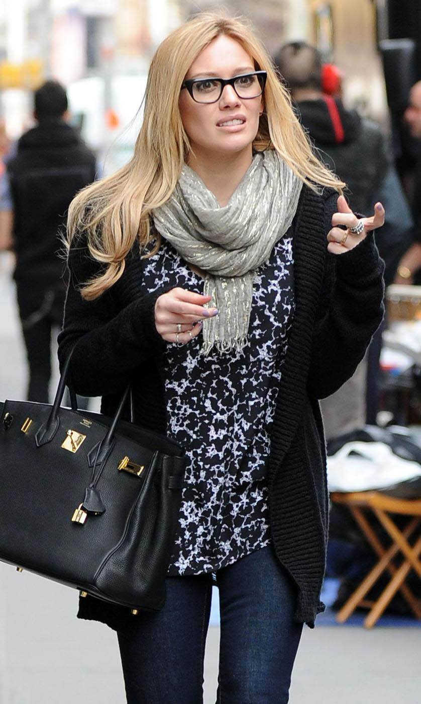 [hillary_duff_glasses_5_big.jpg]