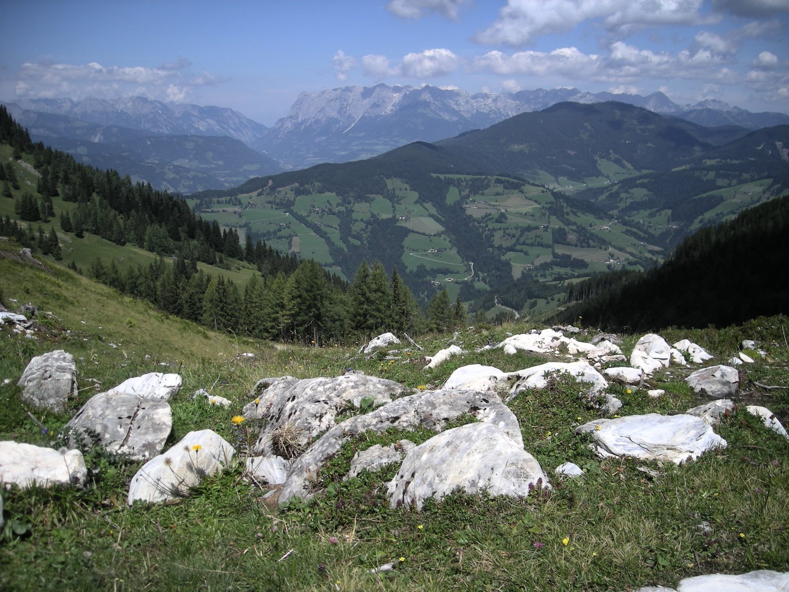 [Gernkogelalm+walk+023.JPG]