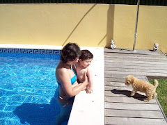 na piscina da Cates e Vicente no Verão