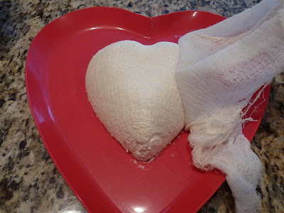 unmolding Coeur a la Creme ButterYum