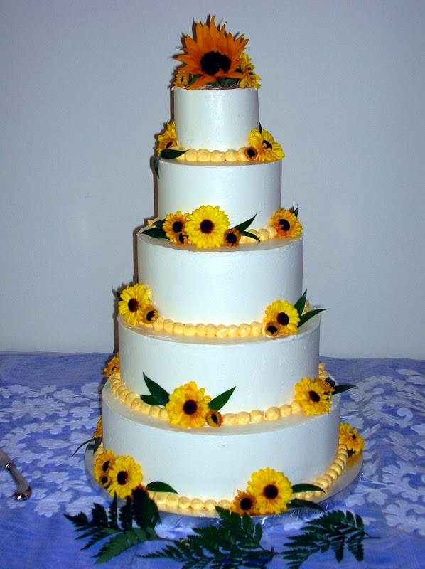 vanilla wedding cake