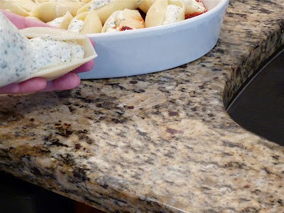tip for filling stuffed shells or manicotti