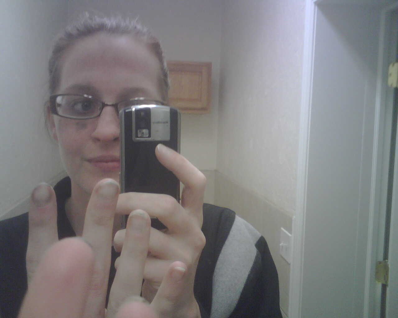 [nails.bmp]