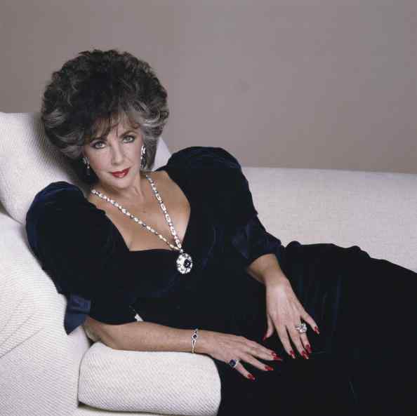 [elizabeth_taylor_diamonds.jpg]