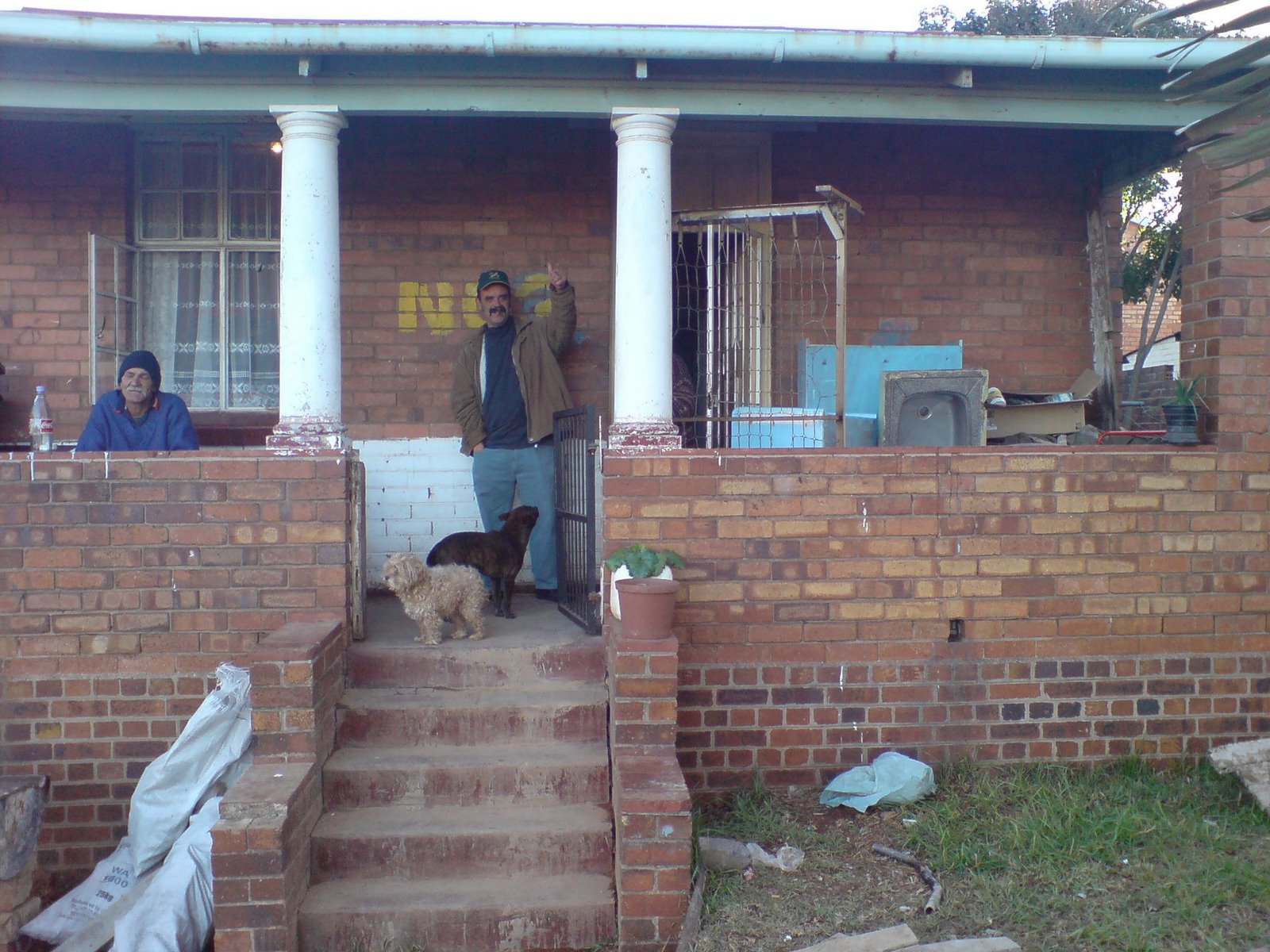 [BENADE'S+HOME.jpg]