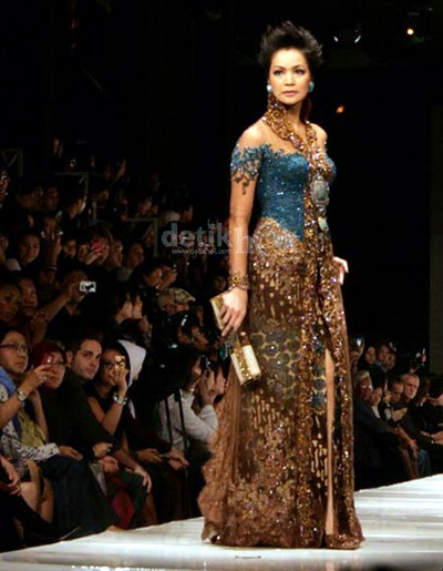 Annie Gallery Busana Wanita Indonesia Anne Avantie