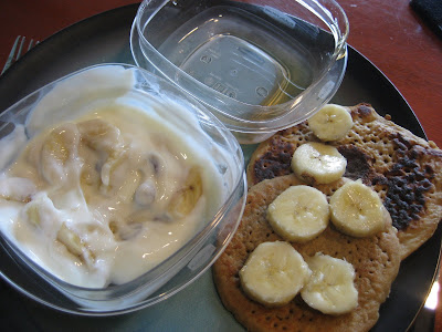 yogurt breakfast