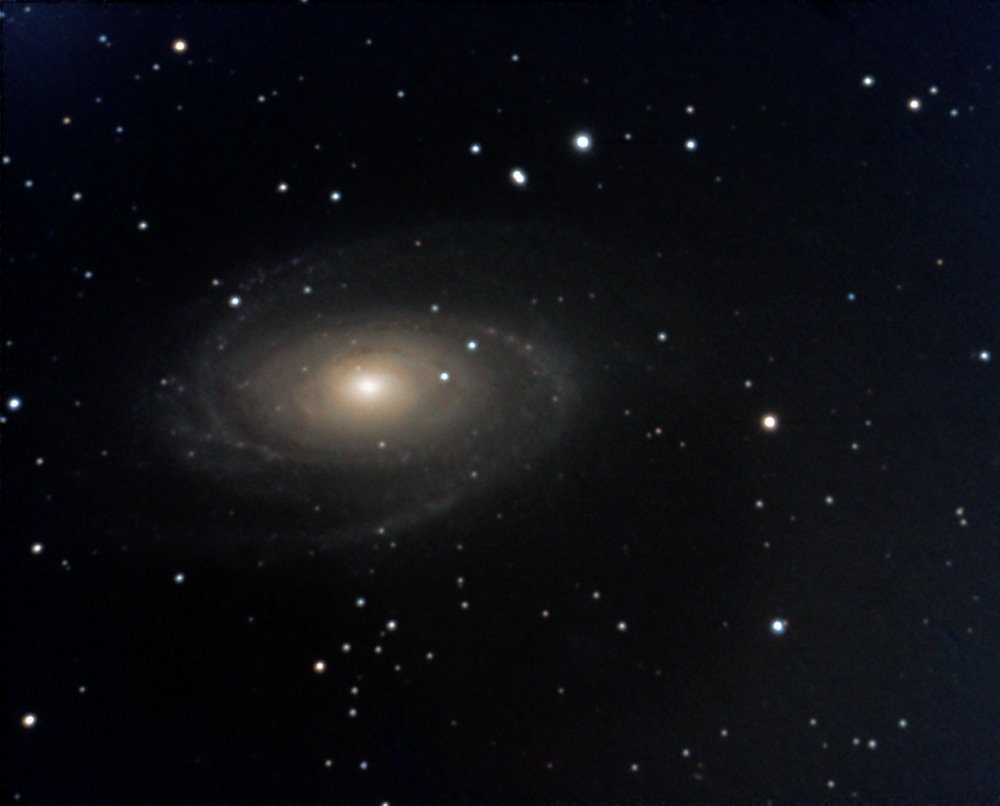 [m81b+copia+2.jpg]
