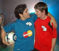 VIDEOS DE MARADONA VS MESSI videos de maradona vs messi: