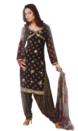 Salwar Kameez Dupatta Dress Design Patterns for Girls 2011 Fashion