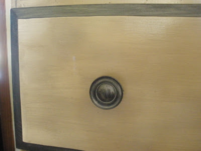 metallic drawer pull