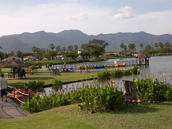 [parque2.jpg]