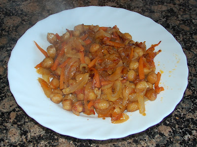 Garbanzos con verduras salteadas