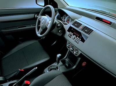 2005+Suzuki+Swift+interior.jpg