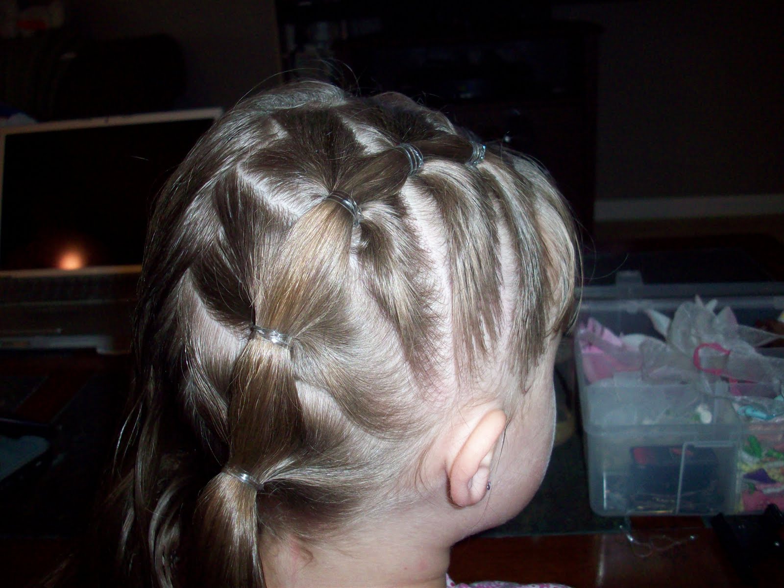 My Little one's hair Zig Zag rubber band pigtails