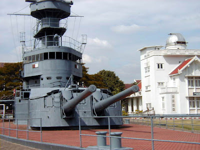 Dhomburi