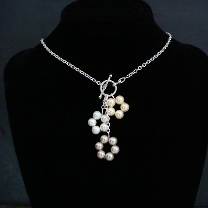 [Laura+Gift+necklace.jpg]