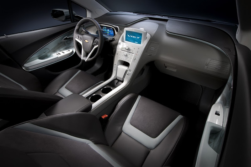 2011 Chevy Volt dashboard