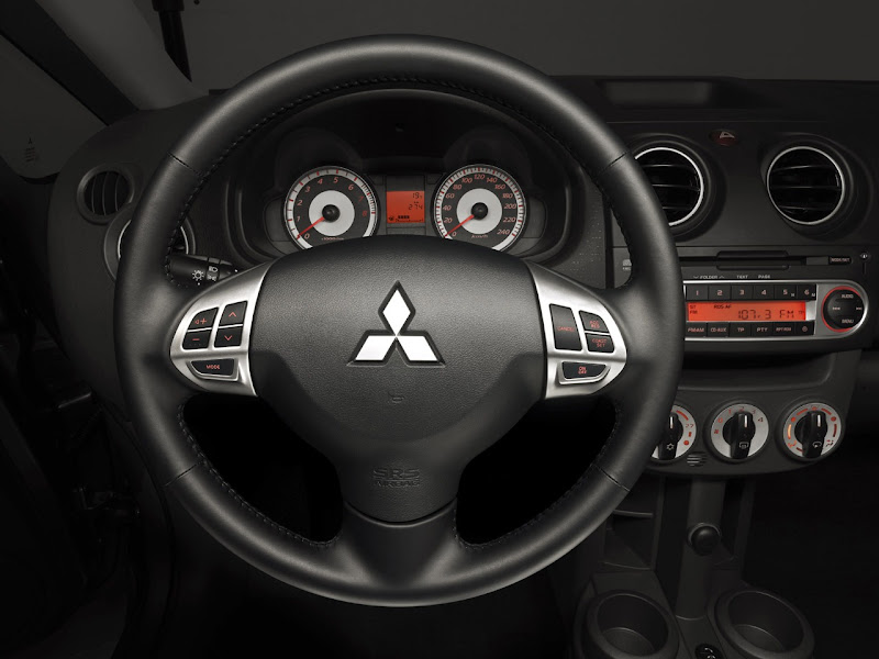 2009 Mitsubishi Colt dashboard
