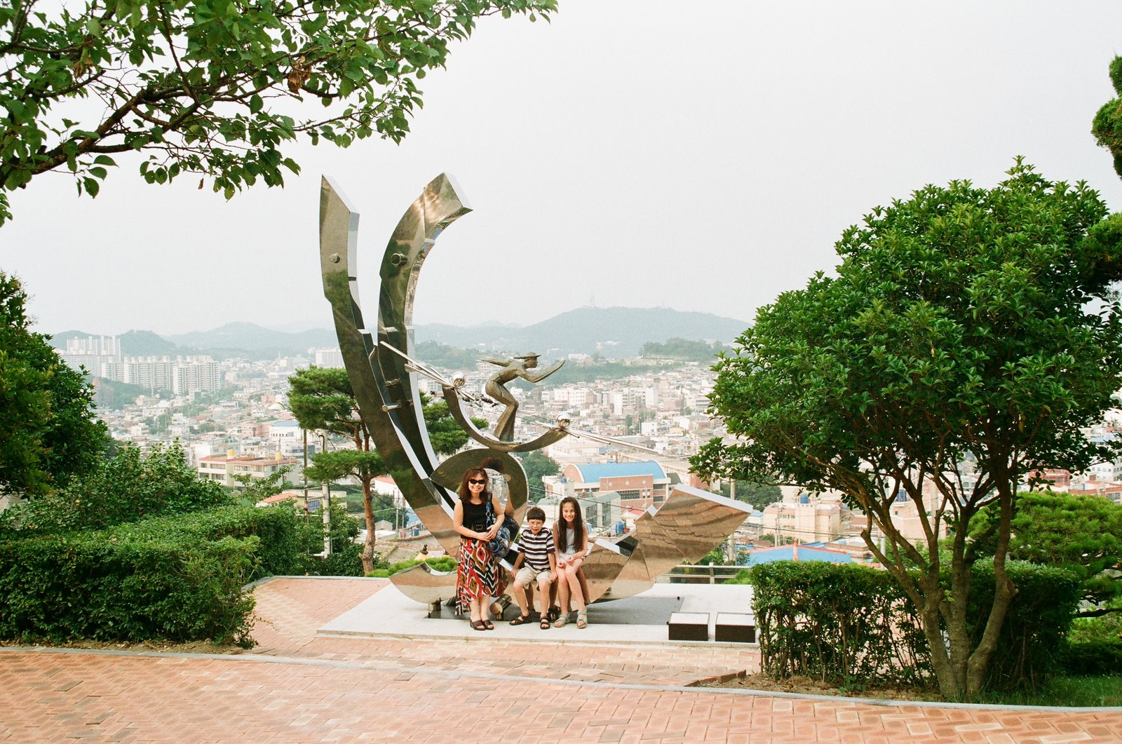 [Mokpo,+sculpture+park.jpg]